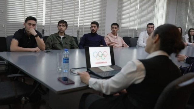 SABAH qrupu tələbələrinə “İdmanda nutrisiologiya” mövzusunda seminar keçirilib